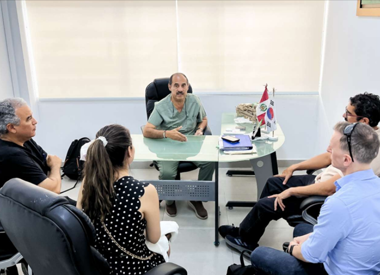 At a meeting with the Hospital's Medical Director, Dr Oscar Requena